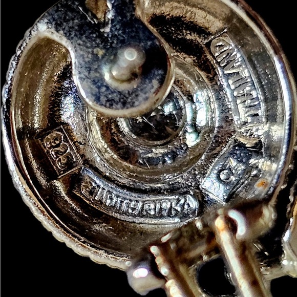 Beautiful Judith Ripkah Sterling Silver Dangle Earrings - Picture 3 of 4